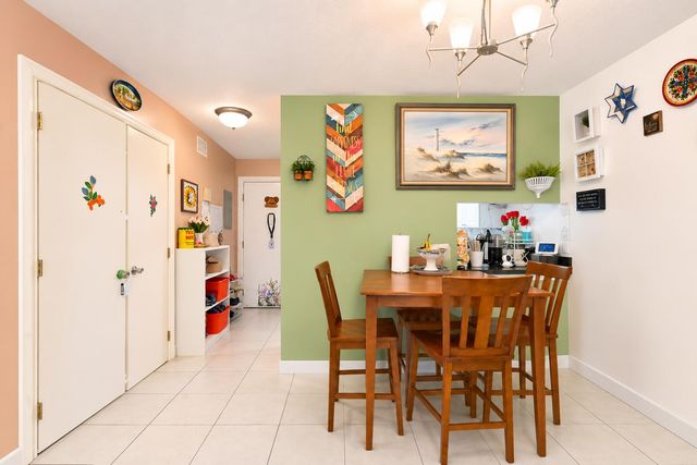 6120 FOREST HILL Boulevard 111, West Palm Beach, FL 33415