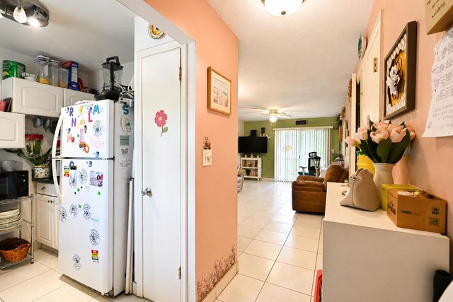 6120 FOREST HILL Boulevard 111, West Palm Beach, FL 33415