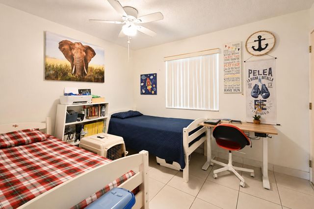 6120 FOREST HILL Boulevard 111, West Palm Beach, FL 33415