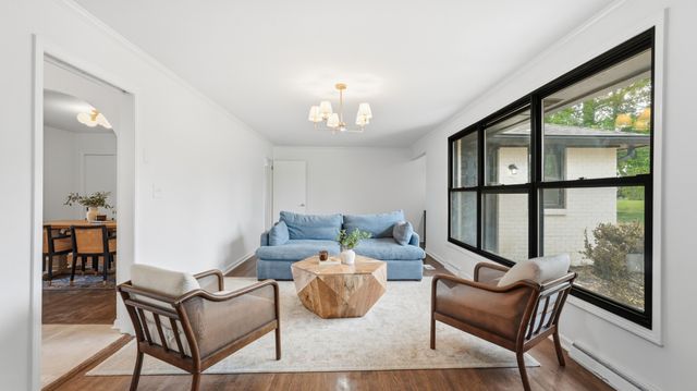 930 Havenhill Dr, Nashville, TN 37217