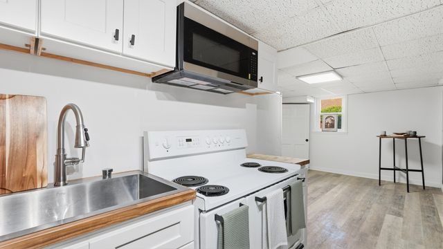 930 Havenhill Dr, Nashville, TN 37217