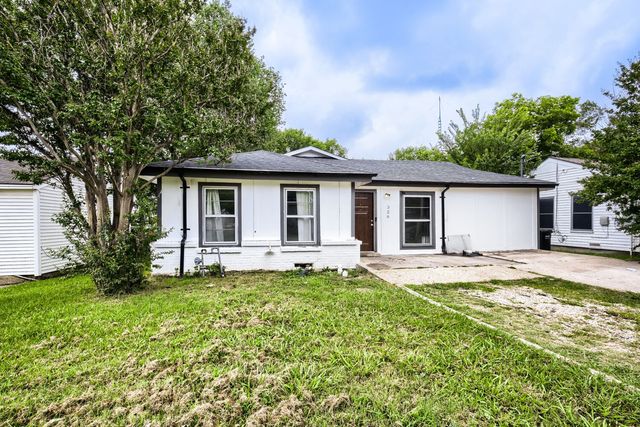 326 E Holley Street, Mesquite, TX 75149