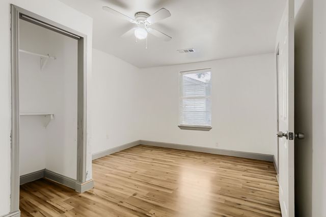 326 E Holley Street, Mesquite, TX 75149