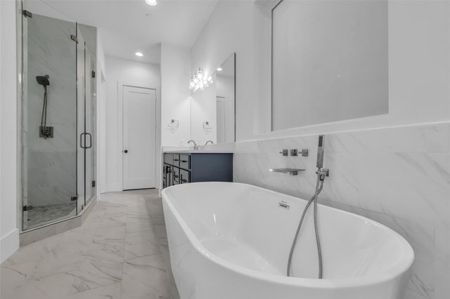 2716 Baldwin Street, Houston, TX 77006