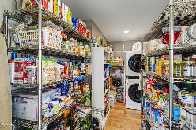 3138 Laurelwood Lane, Sevierville, TN 37862