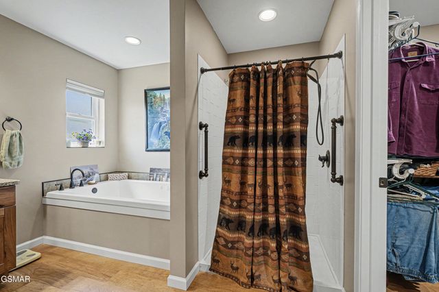 3138 Laurelwood Lane, Sevierville, TN 37862