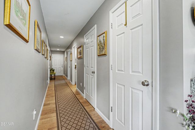 3138 Laurelwood Lane, Sevierville, TN 37862