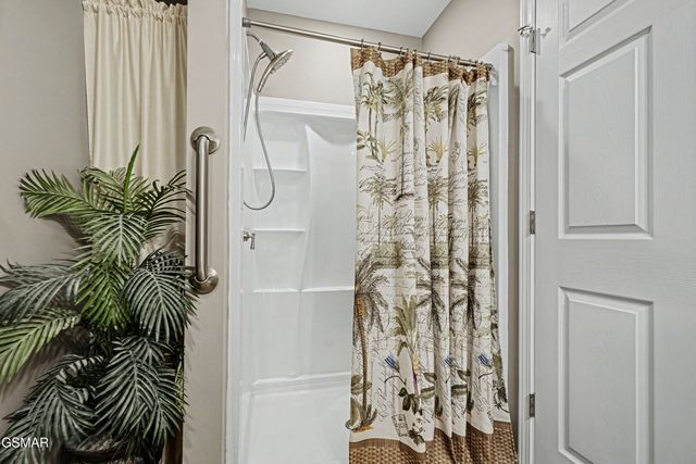 3138 Laurelwood Lane, Sevierville, TN 37862