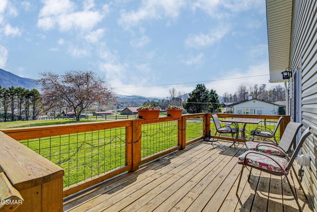 3138 Laurelwood Lane, Sevierville, TN 37862