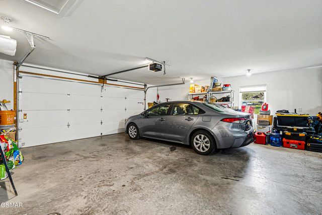 3138 Laurelwood Lane, Sevierville, TN 37862