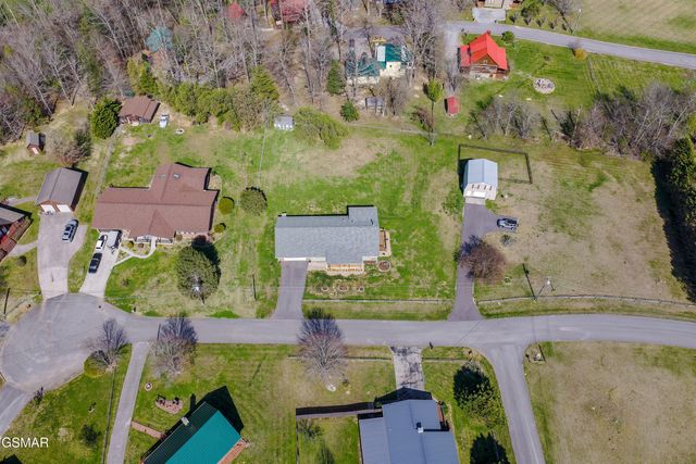 3138 Laurelwood Lane, Sevierville, TN 37862