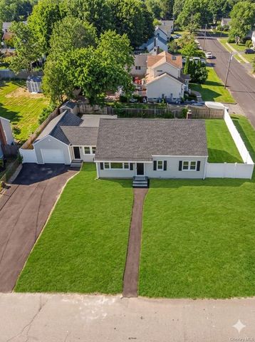200 4th Avenue, East Northport, NY 11731