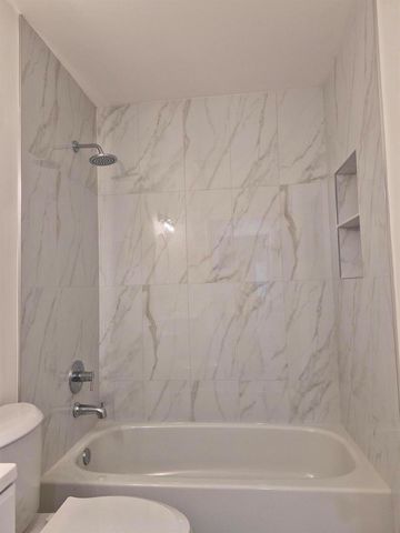 8101 Sweetbriar Way, Boca Raton, FL 33496