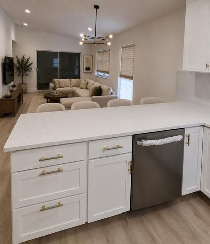 8101 Sweetbriar Way, Boca Raton, FL 33496
