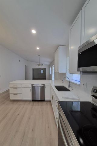 8101 Sweetbriar Way, Boca Raton, FL 33496