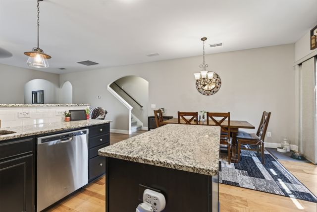 4802 Genoa Dr, Mount Juliet, TN 37122