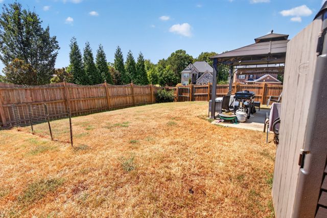 4802 Genoa Dr, Mount Juliet, TN 37122