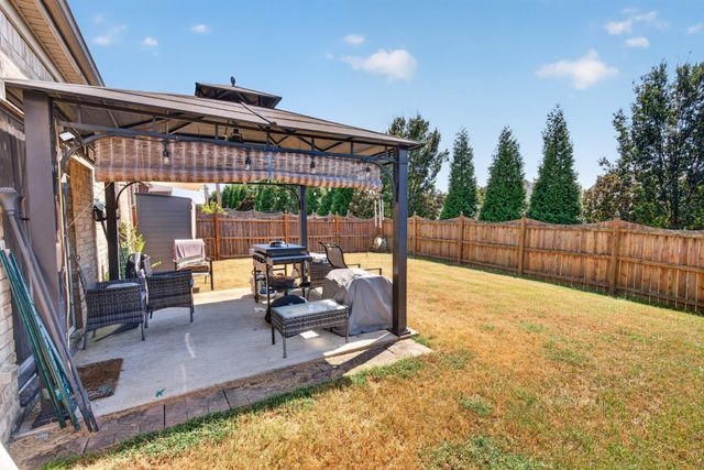 4802 Genoa Dr, Mount Juliet, TN 37122