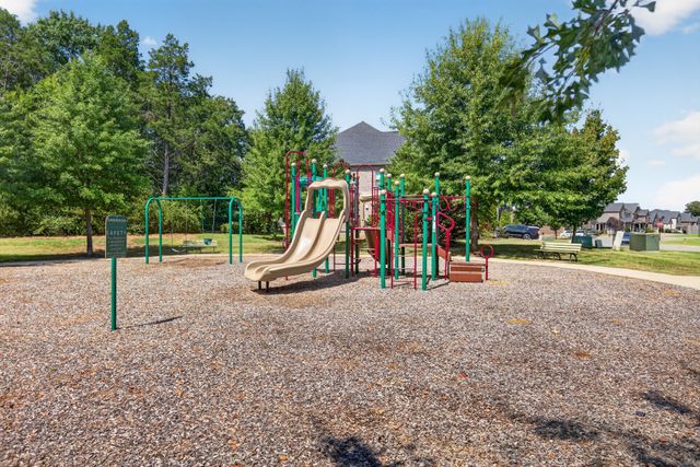 4802 Genoa Dr, Mount Juliet, TN 37122