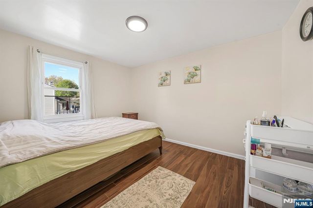 405 Burnet Place, Paramus, NJ 07652