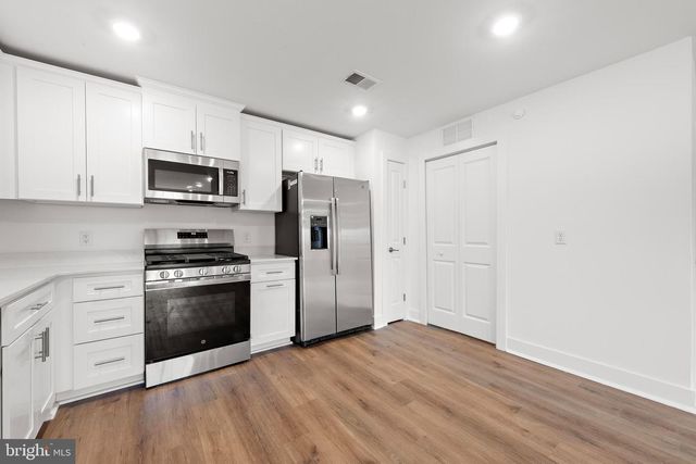 2306 PRINCE HALL, Pennington, NJ 08534