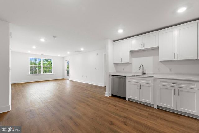 2306 PRINCE HALL, Pennington, NJ 08534