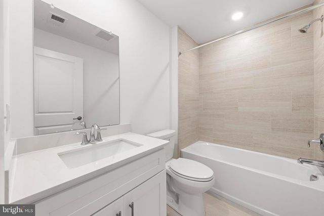 2306 PRINCE HALL, Pennington, NJ 08534
