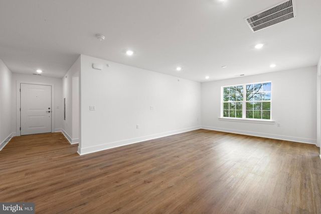 2306 PRINCE HALL, Pennington, NJ 08534