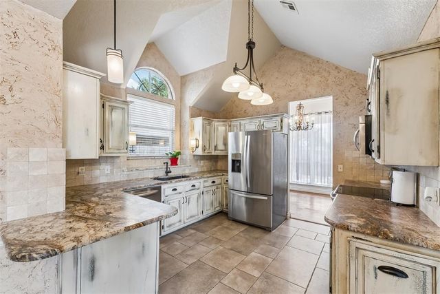 1066 Hilltop Mansion, Yukon, OK 73099