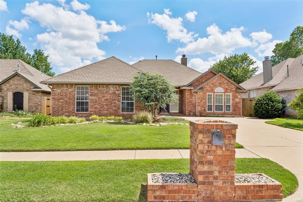 1066 Hilltop Mansion, Yukon, OK 73099