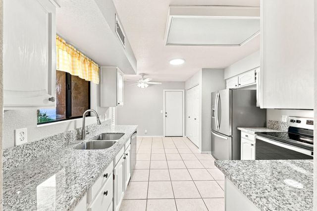 9147 W KIMBERLY Way, Peoria, AZ 85382