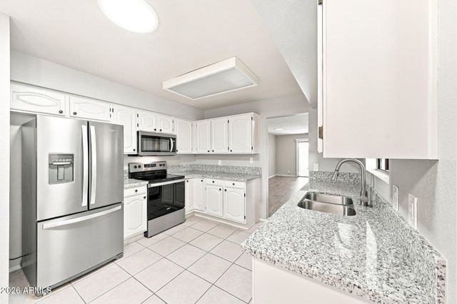 9147 W KIMBERLY Way, Peoria, AZ 85382
