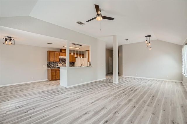 102 Evergreen CIR, Georgetown, TX 78626