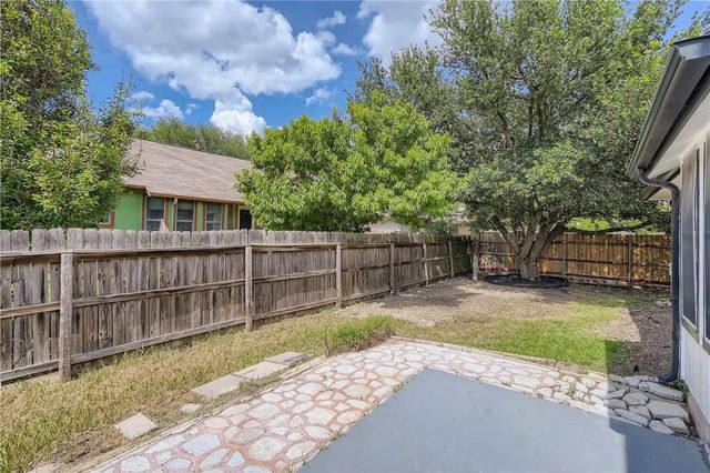102 Evergreen CIR, Georgetown, TX 78626