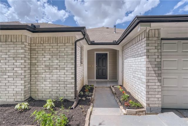 102 Evergreen CIR, Georgetown, TX 78626