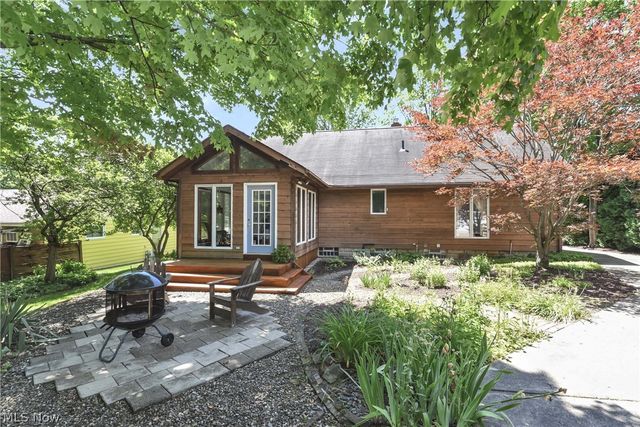 5884 Akins Road, North Royalton, OH 44133
