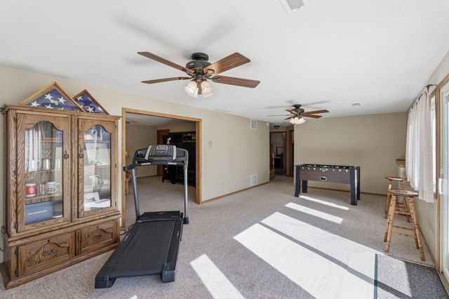 9905 W Westlawn Cir, Wichita, KS 67212