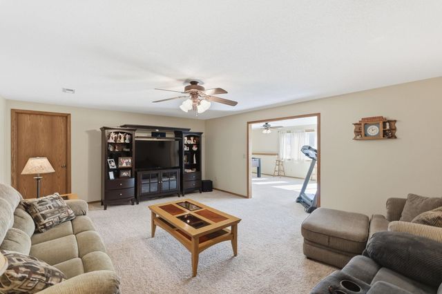 9905 W Westlawn Cir, Wichita, KS 67212