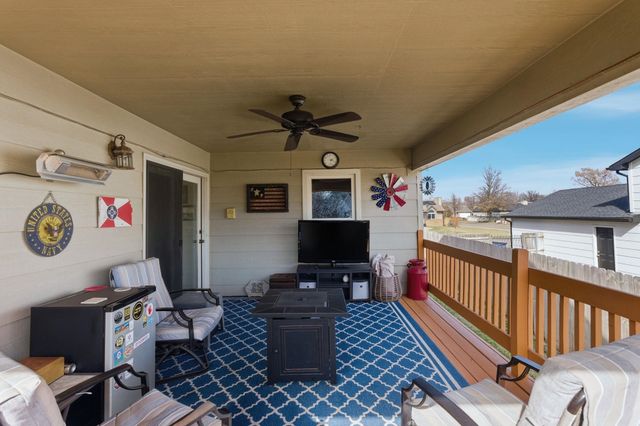 9905 W Westlawn Cir, Wichita, KS 67212