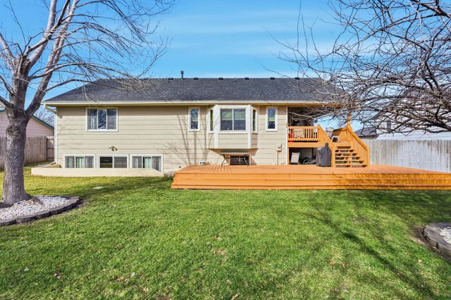 9905 W Westlawn Cir, Wichita, KS 67212