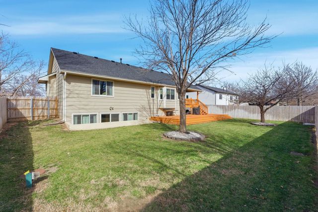 9905 W Westlawn Cir, Wichita, KS 67212