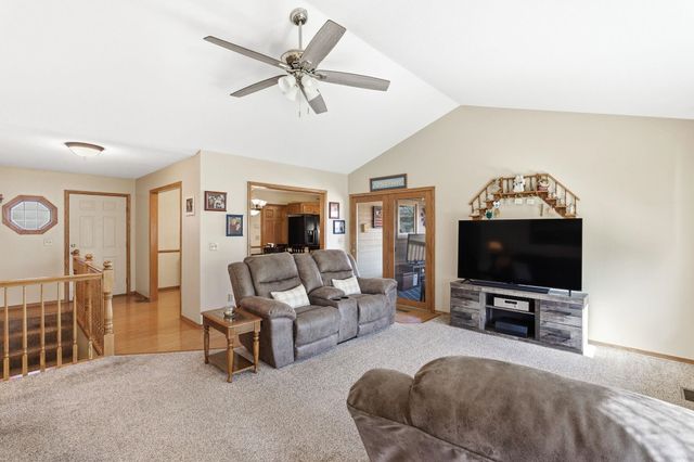 9905 W Westlawn Cir, Wichita, KS 67212