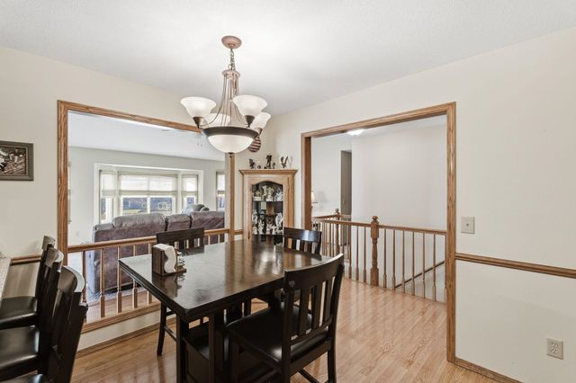 9905 W Westlawn Cir, Wichita, KS 67212