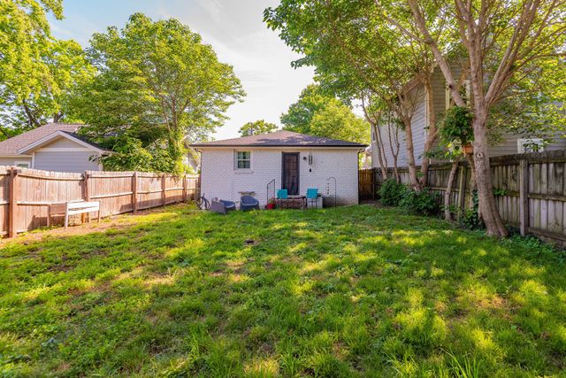 1605 16th Ave, N, Nashville, TN 37208