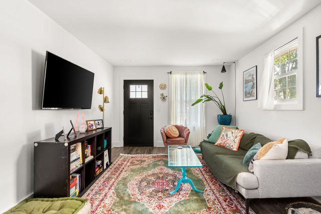 1605 16th Ave, N, Nashville, TN 37208