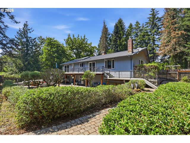 19720 S HINKLE Rd, Oregon City, OR 97045