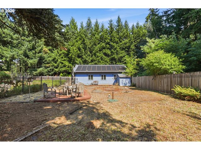 19720 S HINKLE Rd, Oregon City, OR 97045