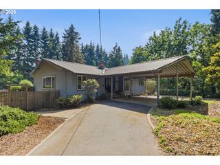 19720 S HINKLE Rd, Oregon City, OR 97045
