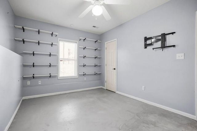 1220 SE 12th Terrace, Lee's Summit, MO 64081