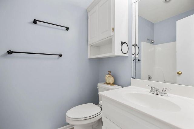 1220 SE 12th Terrace, Lee's Summit, MO 64081